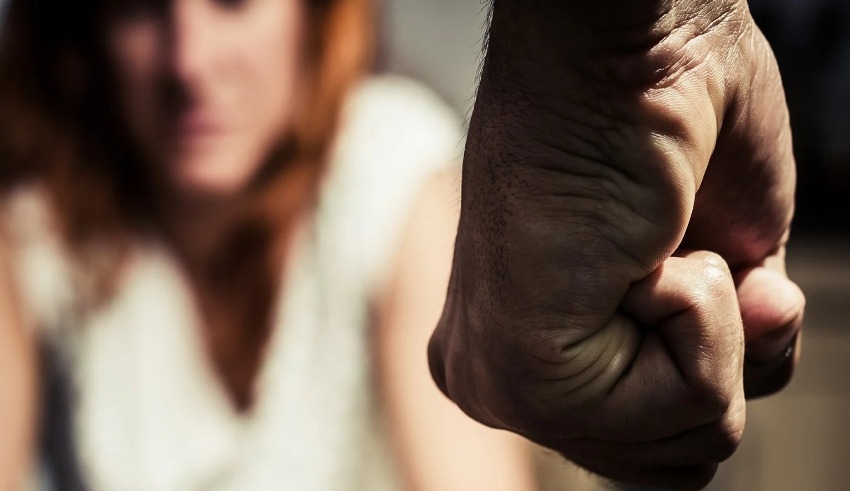 Police probe man-woman fight on Beach Road