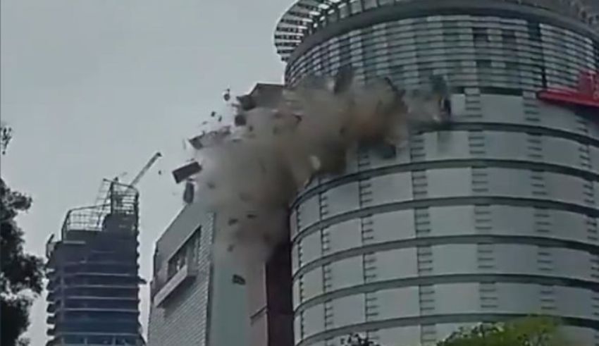 taichung shin kong mitsukoshi gas explosion swallowed one and 4 injured shocking causes