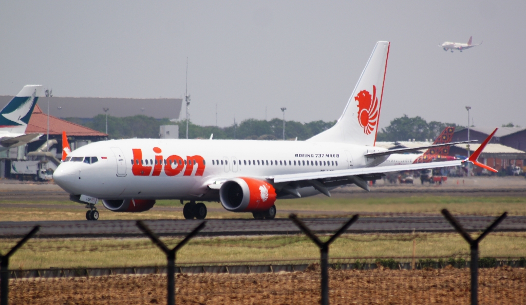 mandala airlines boeing 737 crash