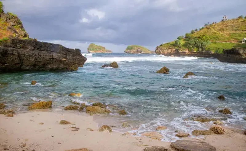 hidden beaches southern java