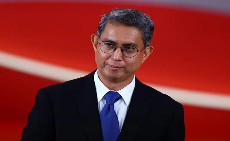 singapore minister resigns