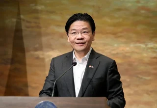 singapore pm salary