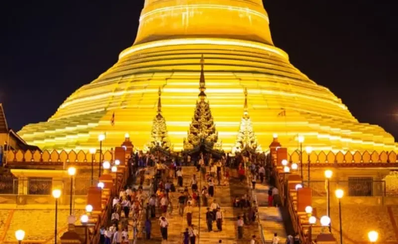 Thadingyut Festival etiquette