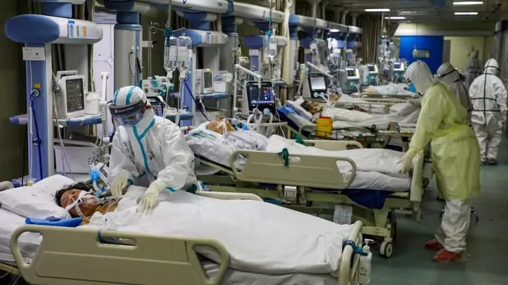 China coronavirus death rises to 900
