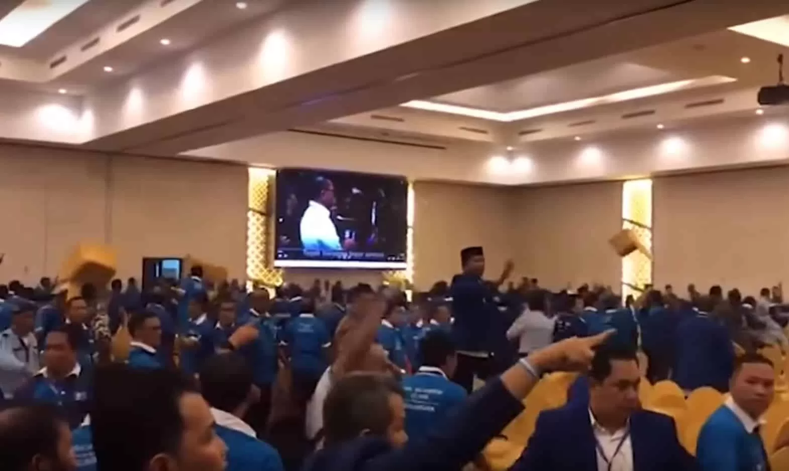 Flying Chairs Happen in PAN Congress