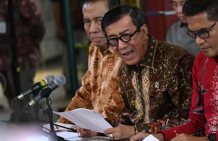 Yasonna Laoly Admits Typo in Job Creation Bill, Workers: The Government Making up Excuses