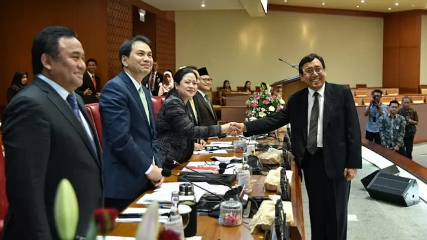 Through Plenary, I Dewa Kadek Wiarsa Officially Entered the KPU