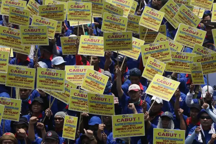 It turns out, the Omnibus Bill also Threatens Press Freedom