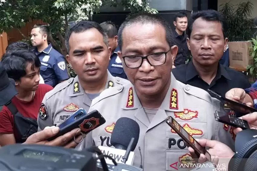 The Police Arrest 24 Attackers at AEON JGC Mall
