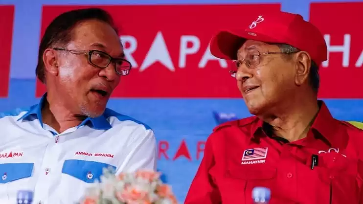 PAS: Mahathir handing over the premiership to Anwar Unconstitutional