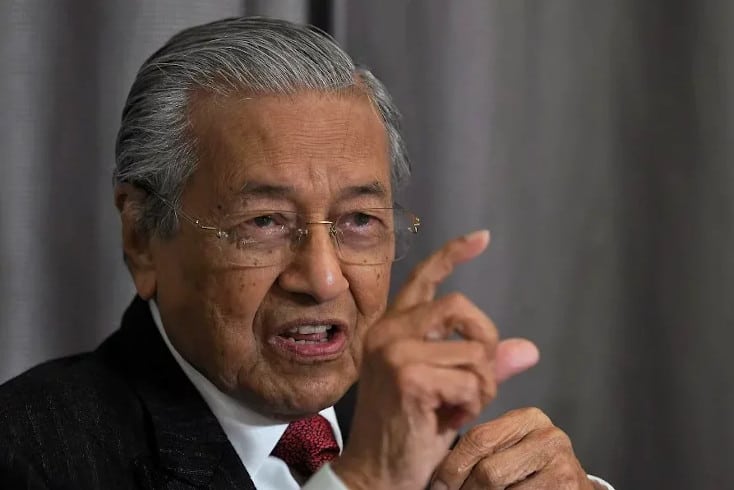 Malaysia PM Mahathir quits