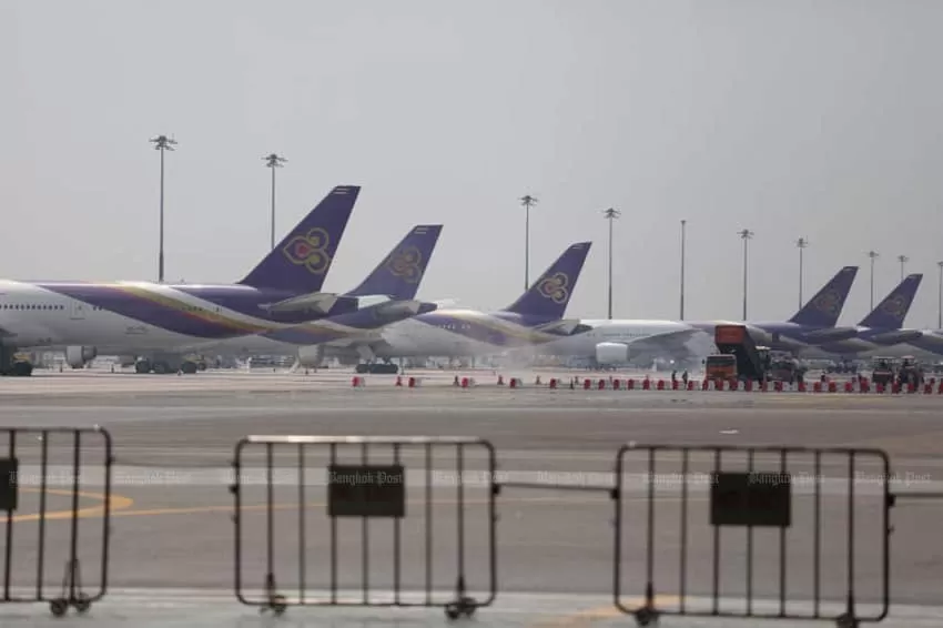 Bangkok Airways cuts loss
