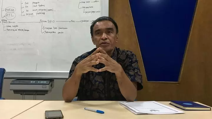 Chinese workers have entry permit, Ombudsman slams Govt for allowing them