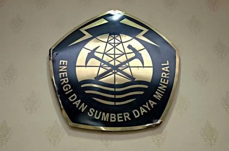 Allegedly order of tycoon, ESDM Ministerial Regulation appears when virus threats the country