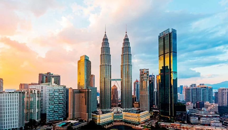 MCO to hit REITs