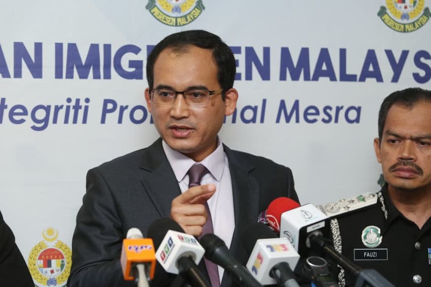 Commuting between Malaysia and neighboring country temporarily suspended, says Immigration Director General