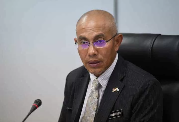 Pahang civil servants take a pay cut for Covid-19 funds