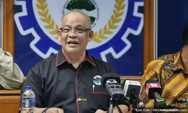 Give chance to Muhyiddin to develop country, says MTUC