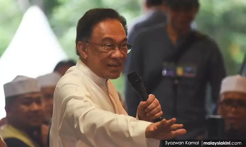 Puad Zarkashi wants Azmin out of Muhyiddin’s cabinet