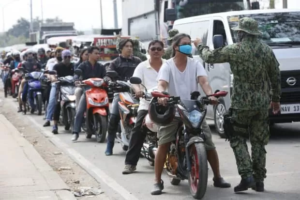 Metro Manila Police Seal to Battle Virus