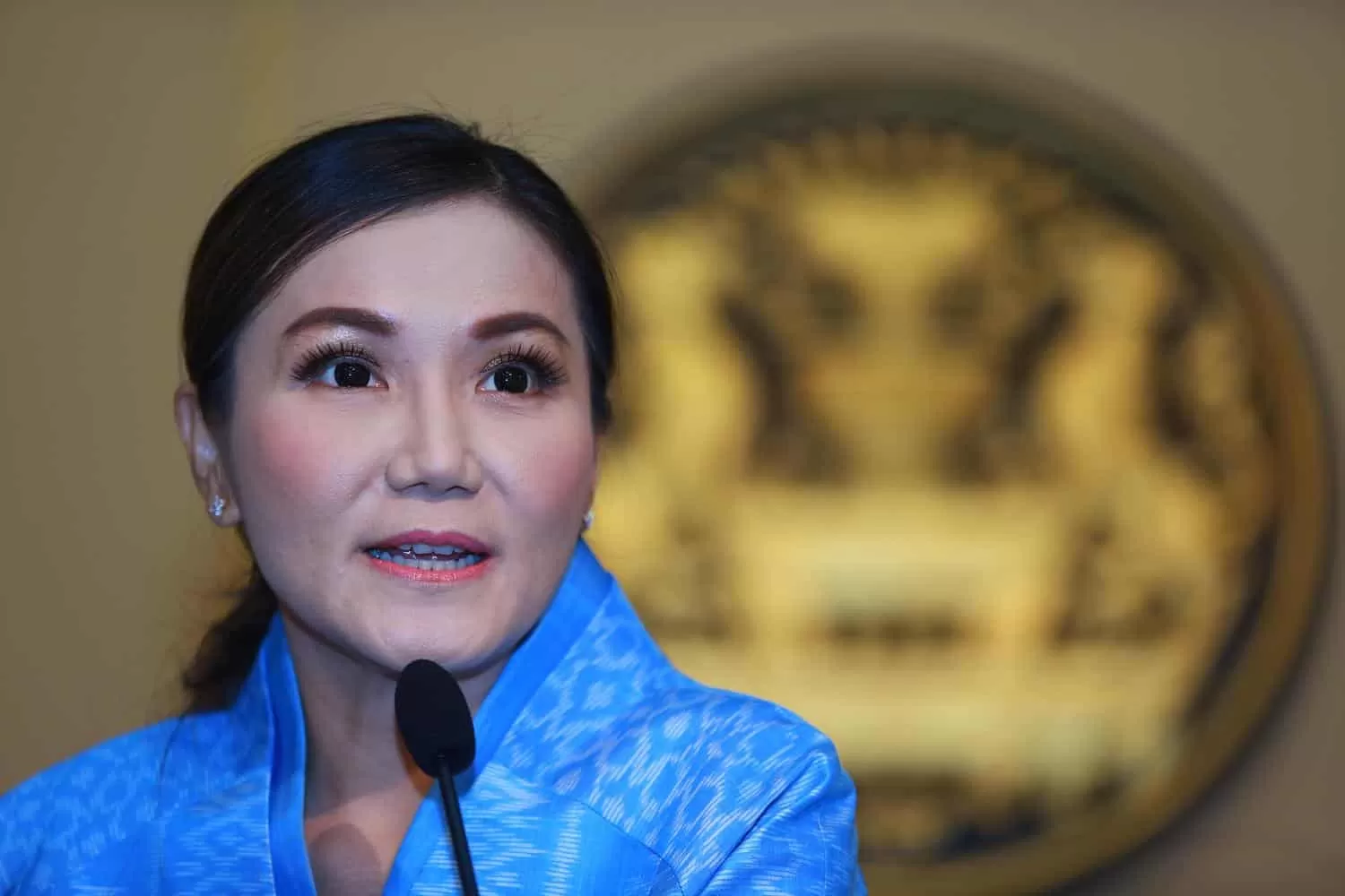 Govt asks people to stay home for quarantine period
