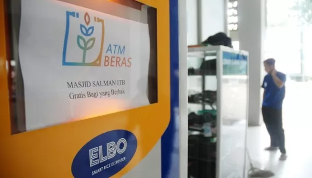 Covid-19 pandemic aid: Govt prepares `ATMs for Rice`, community builds ‘open kitchen’ in Madiun