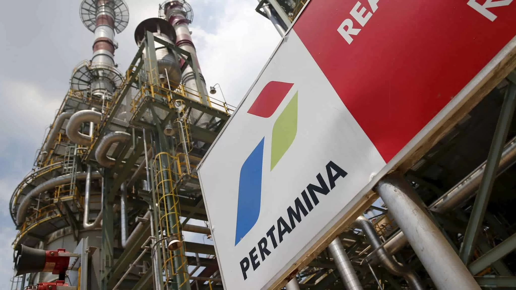 Fuel and household gas supply remain secured during WFH, how the tidings of Pertamina with Aramco to develop oil refinery