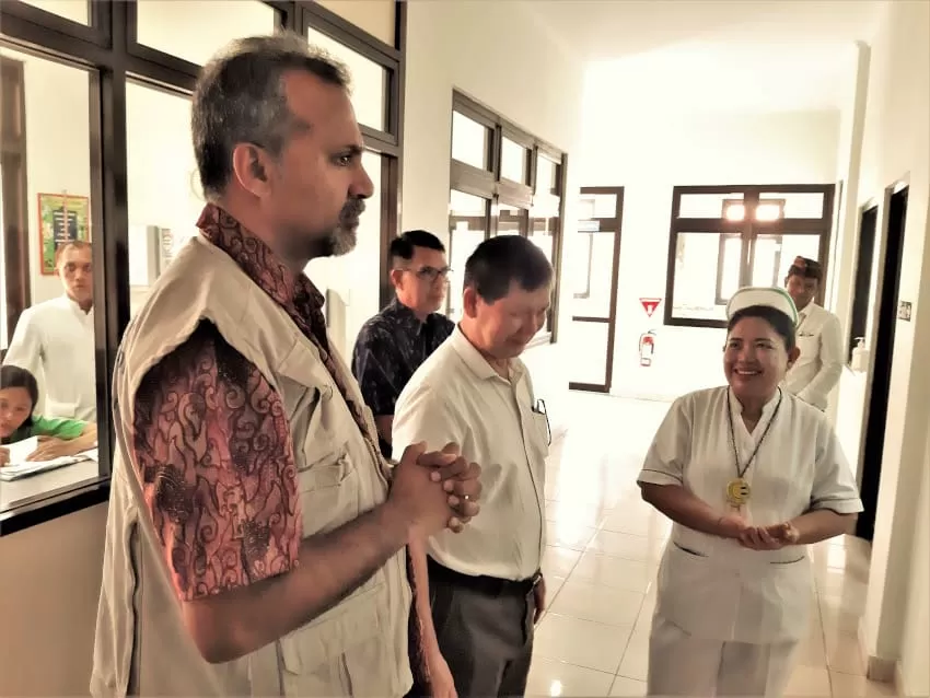 Coronavirus flaring up, Indonesian smokers keep calm although it is said high risk