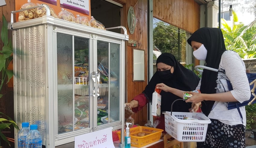 Community pantries” continue to rise in Thailand to donate food