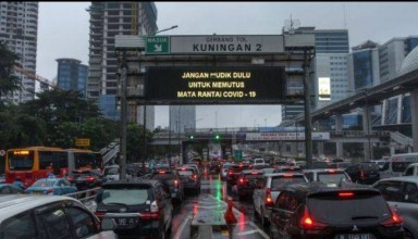 Cars are stuck in Indonesia
