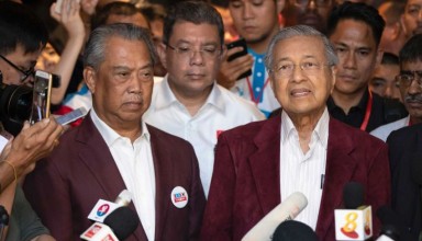 Mahatir seeks no confidence motion against muhyiddin