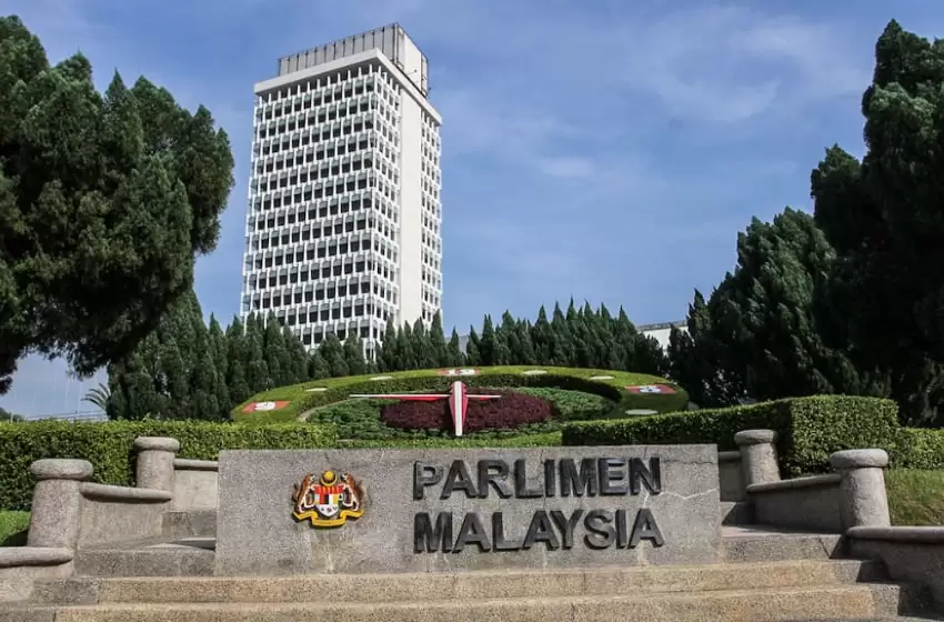 One-day Parliament Meeting will Push Through amidst the COVID-19 Adjustment