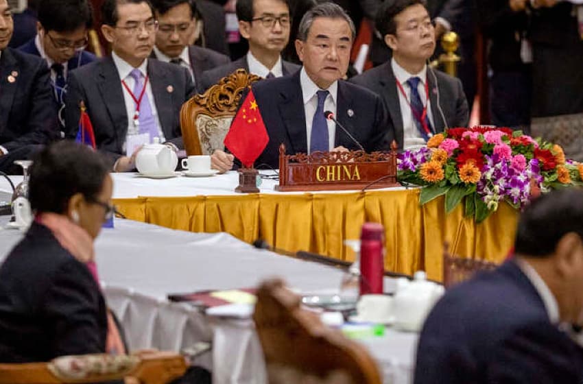 ASEAN: US needs to provide alternatives to Chinese loans, says former-envoy