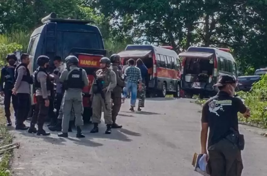 Firefighting between Tinombala Task Force and MIT networks in Poso