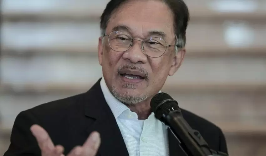 Anwar on not Involving Himself of Backdoor Deals with Shady Characters
