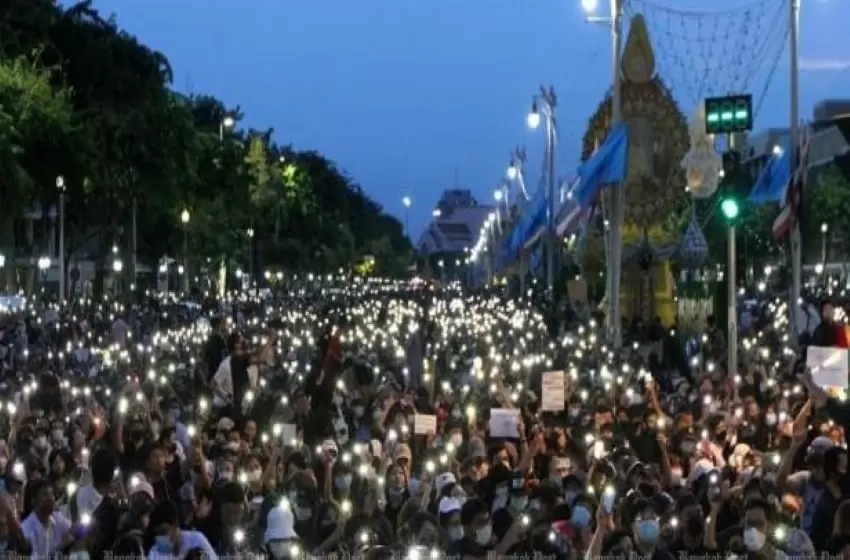 Prawit Affirms the Right of People to Gather, to Share Opinions
