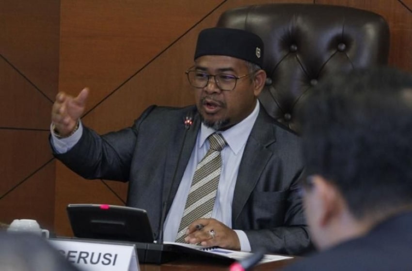 Malaysian Ministers’ Overseas Trip Sparks Anger After Skipping Quarantine