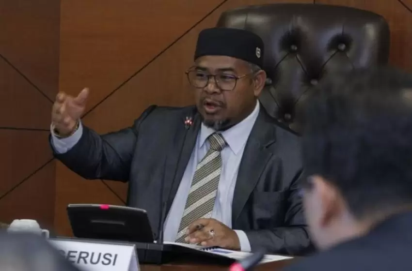 Malaysian Ministers’ Overseas Trip Sparks Anger After Skipping Quarantine