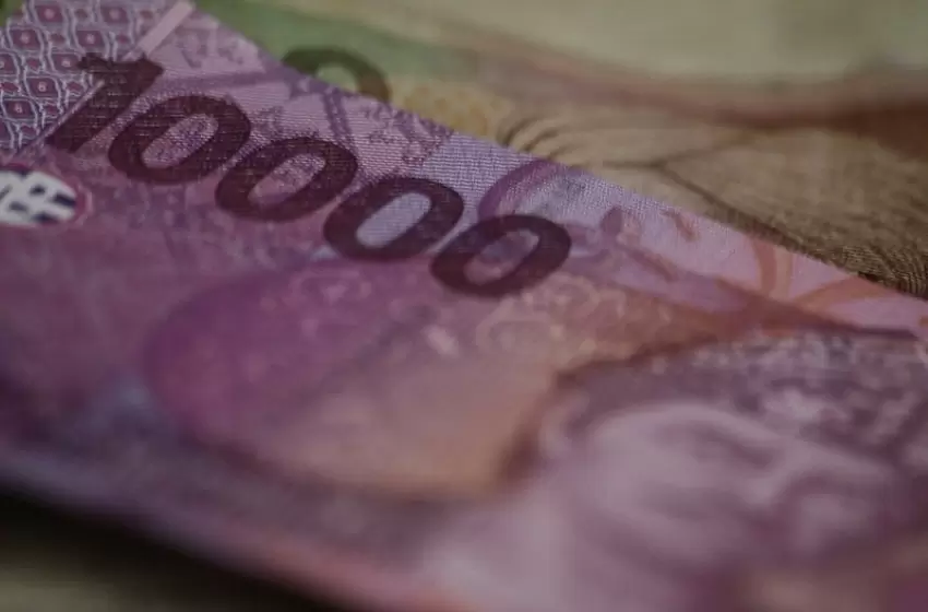 Money prints,