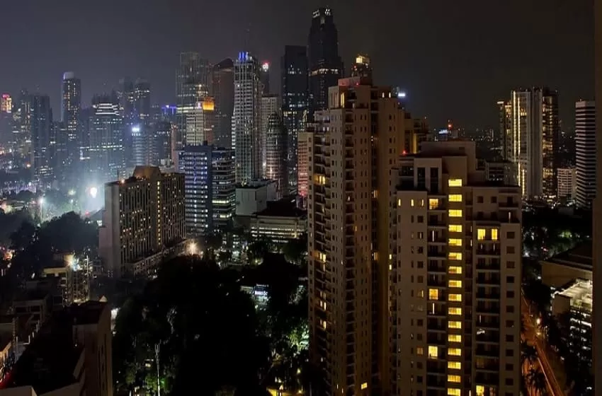 Indonesia facing a “near-certain recession” next month