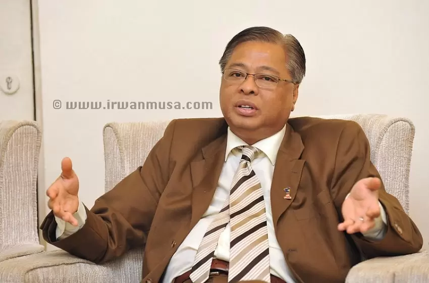 RMCO: Restaurants, Shops allowed to operate till 2AM, says Ismail Sabri