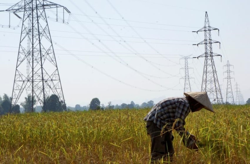 Chinese Business are Operating the Electric Grid In Laos