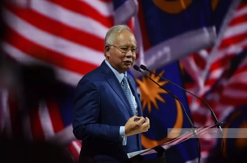 Najib tells Dr Mahathir: Ask and I will forgive you