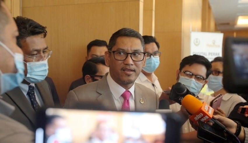 president Datuk Seri Ahmad Faizal Azumu