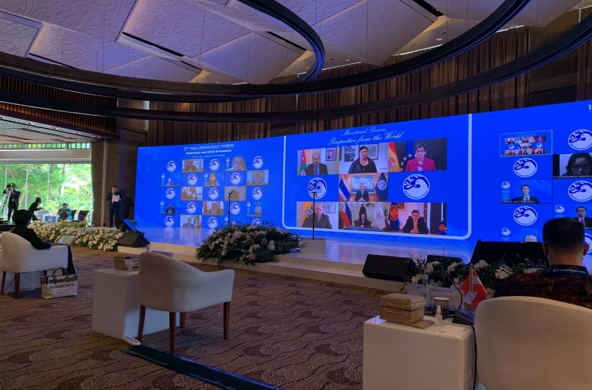 The Democracy Forum that Alleviate the Challenge Over Pandemic
