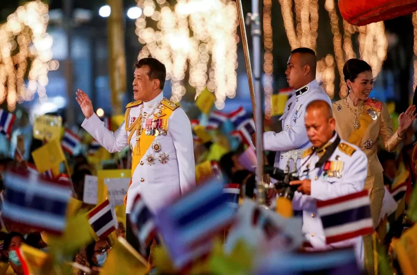 A Significant Movement of Protesters Over Thailand’s Constitution Day