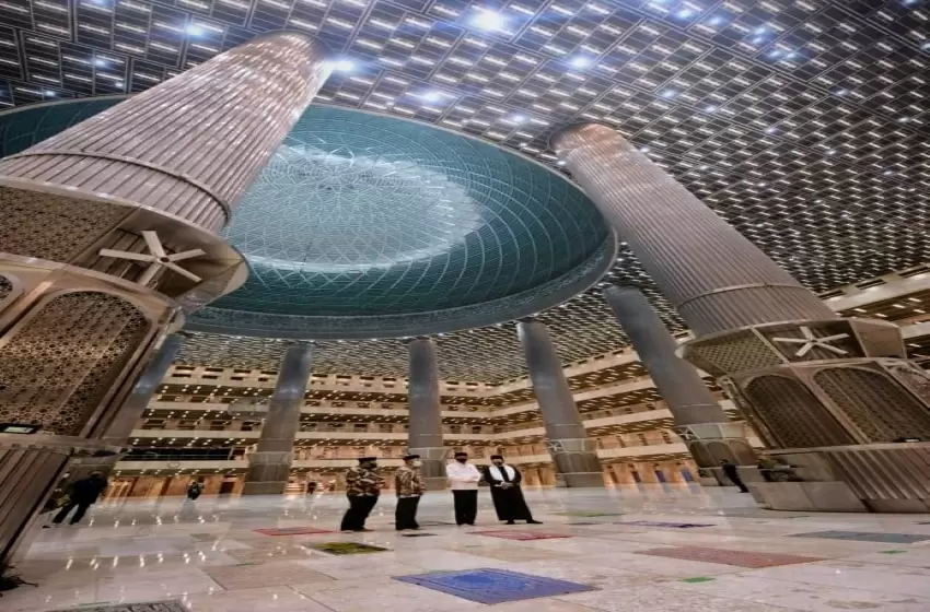 Jokowi Highlights the Main Reason for Istiqal Grand Mosque Reconstruction
