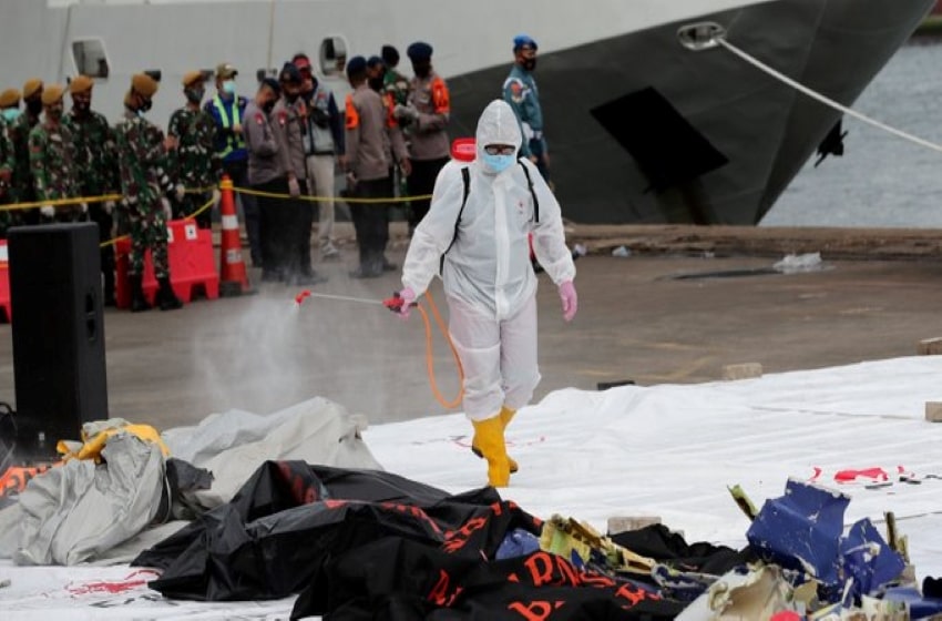The Tragedy of 2021: Jokowi Shares Great Sympathy for the Sriwijaya Plane Crash