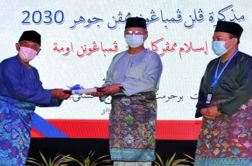 The PPBM alerts Johor MB that his government might collapse at any moment.