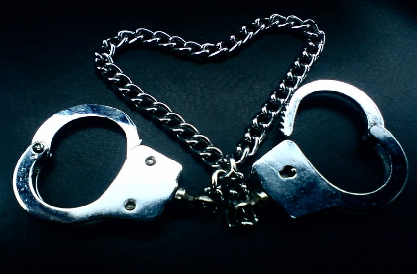 Female security guard imprisoned for car theft